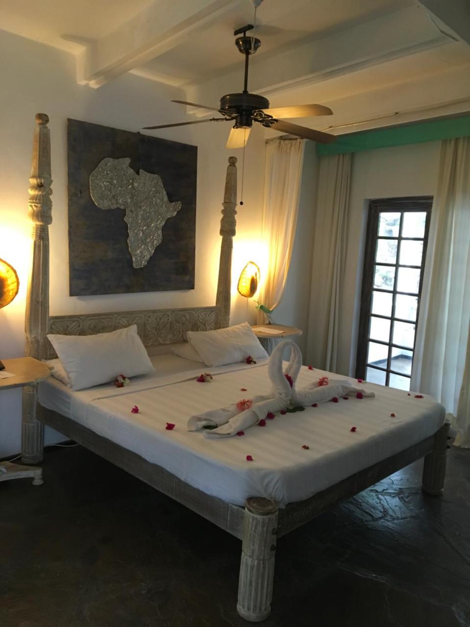 White Elephant Sea Lodge Malindi Eksteriør billede